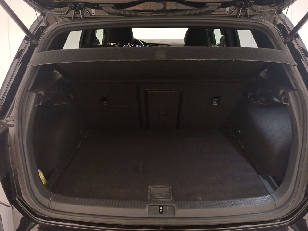 Volkswagen Golf usata a Matera (13)