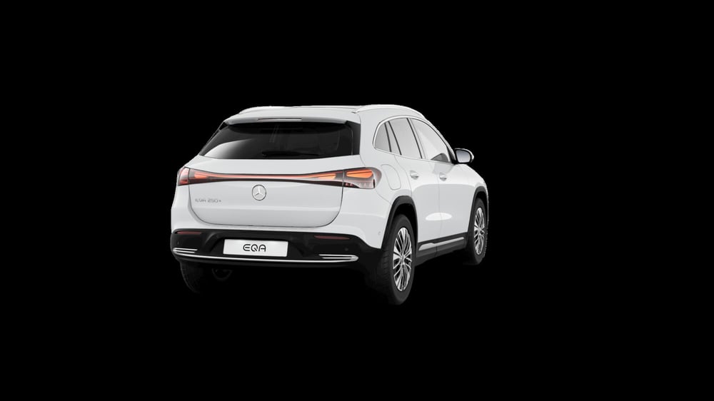 Mercedes-Benz EQA nuova a Milano (4)
