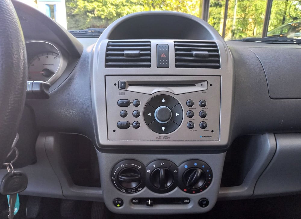 Suzuki Ignis usata a Milano (16)