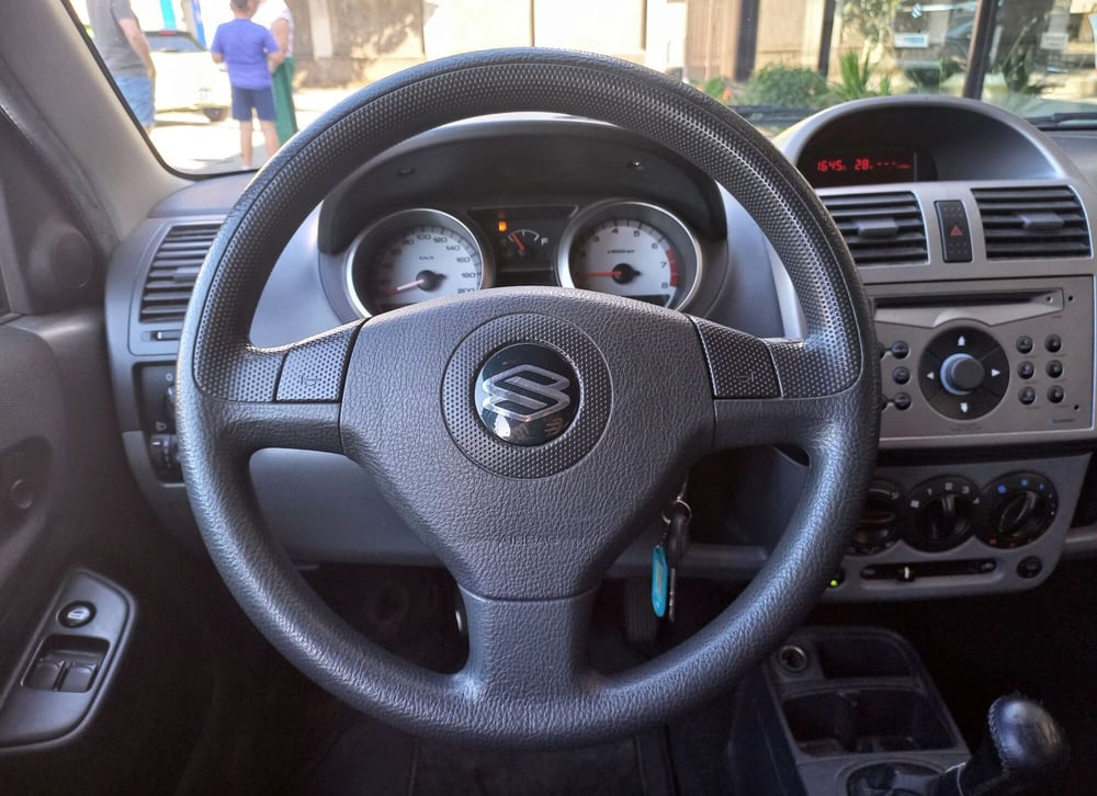 Suzuki Ignis usata a Milano (17)