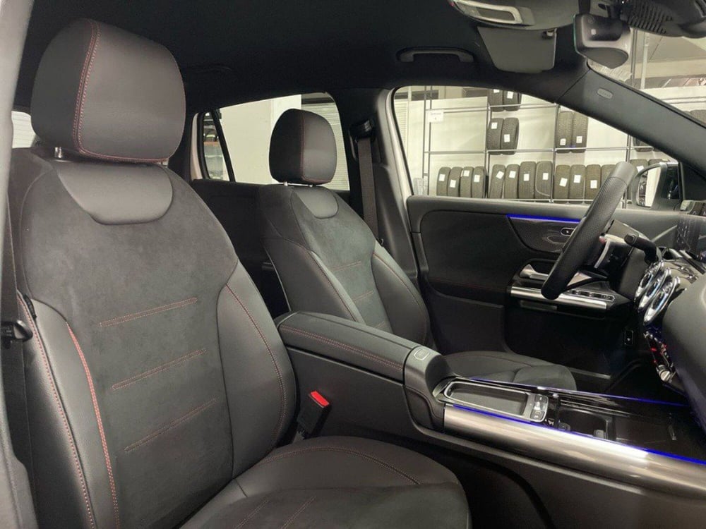 Mercedes-Benz GLA SUV nuova a Macerata (14)