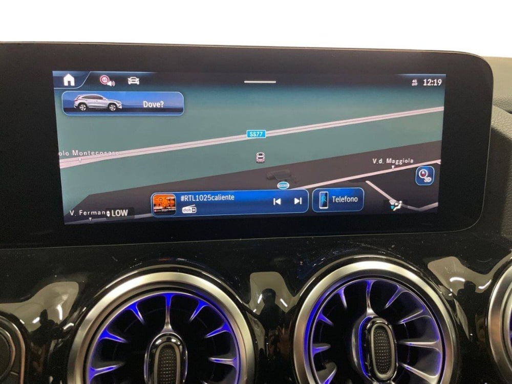 Mercedes-Benz GLA SUV nuova a Macerata (15)