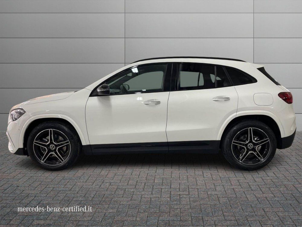Mercedes-Benz GLA SUV nuova a Macerata (4)