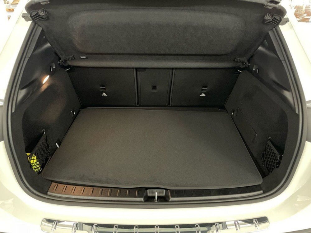 Mercedes-Benz GLA SUV nuova a Macerata (7)