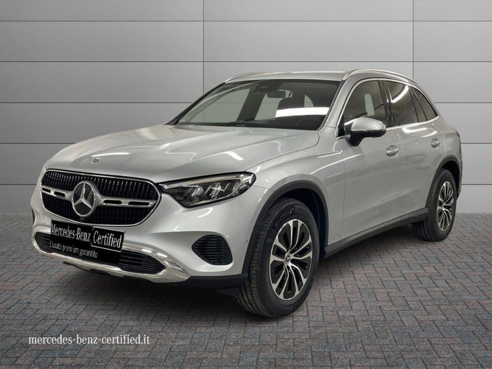 Mercedes-Benz GLC SUV nuova a Macerata
