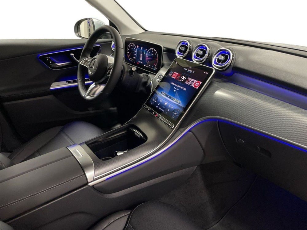 Mercedes-Benz GLC SUV nuova a Macerata (12)