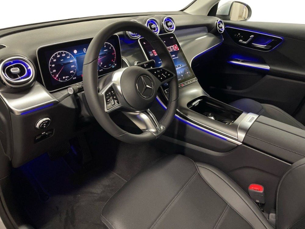 Mercedes-Benz GLC SUV nuova a Macerata (16)