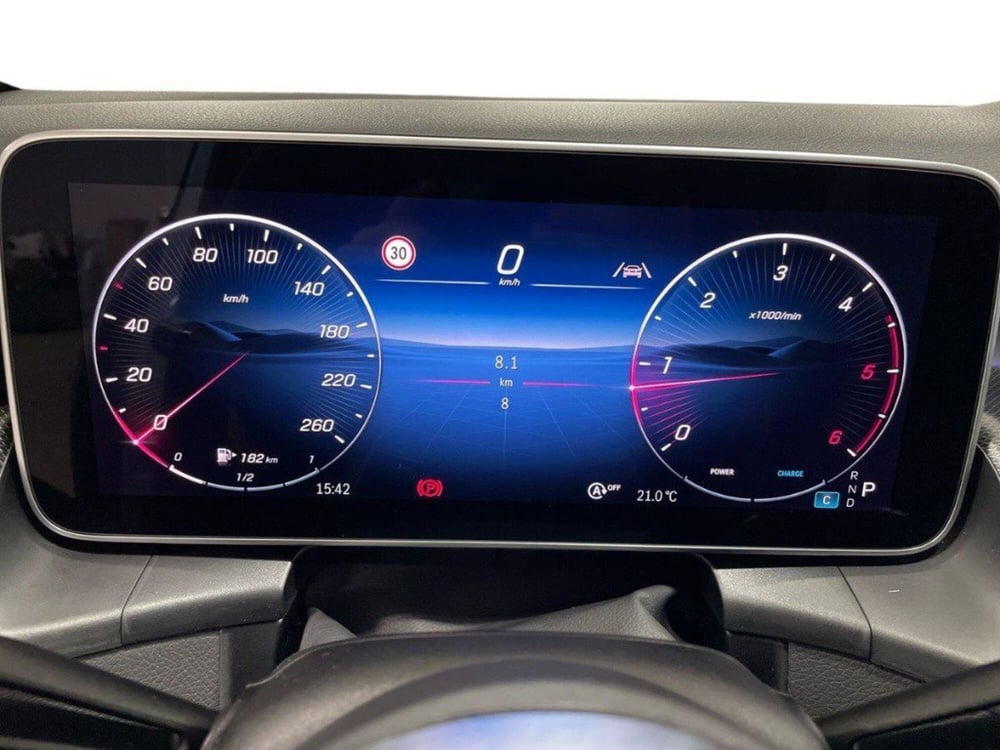 Mercedes-Benz GLC SUV nuova a Macerata (9)