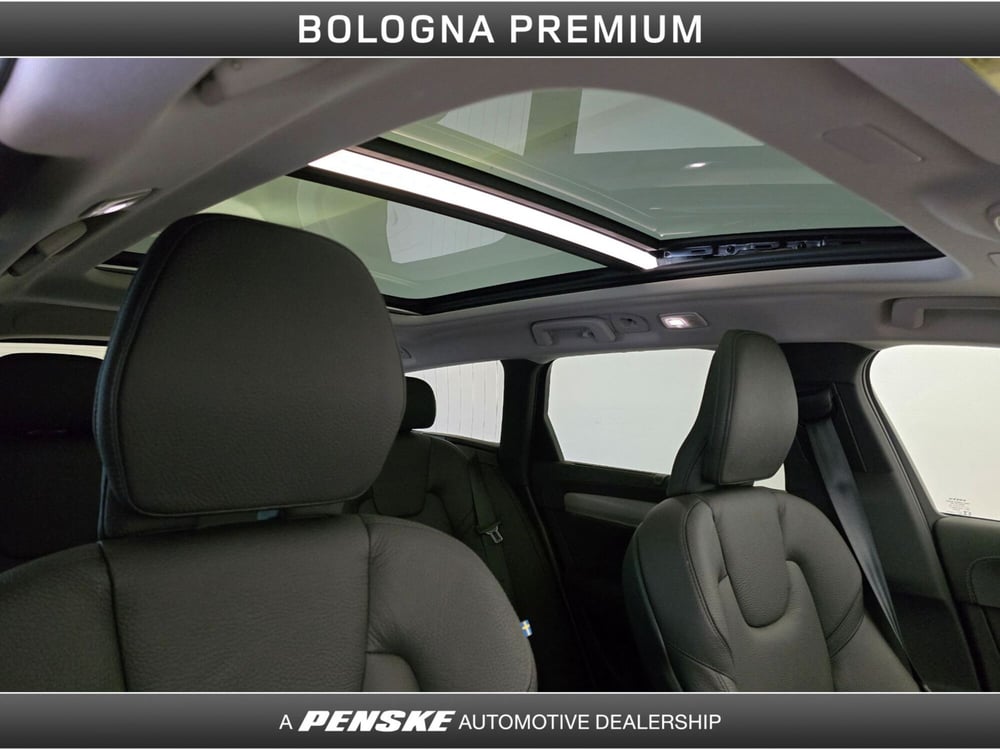 Volvo V90 Cross Country usata a Bologna (14)