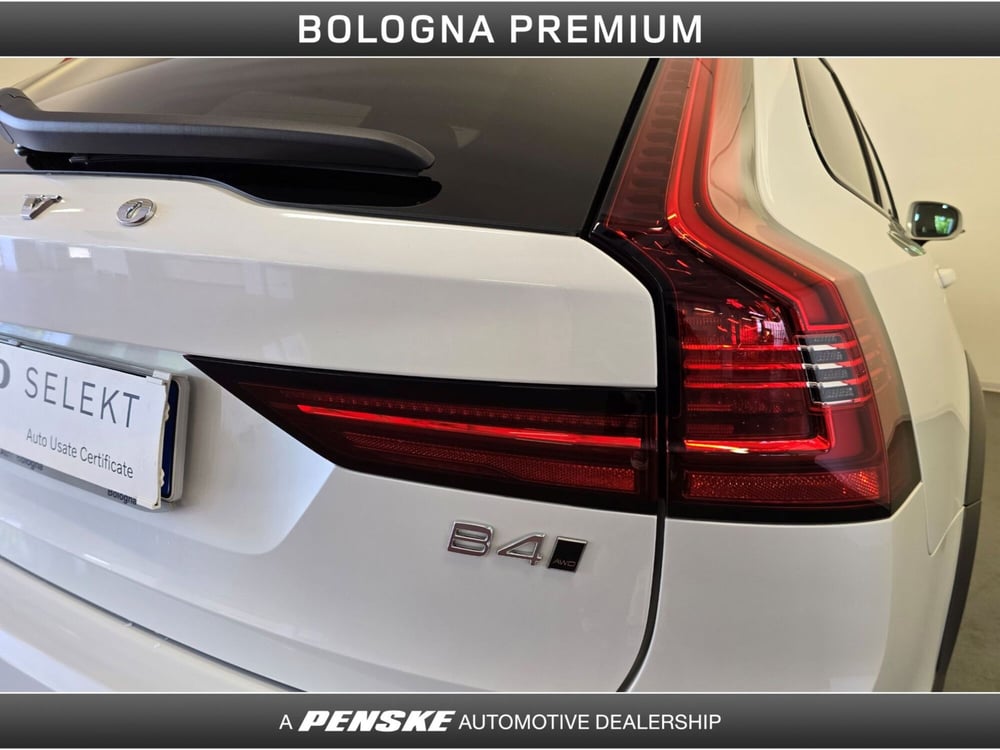 Volvo V90 Cross Country usata a Bologna (16)