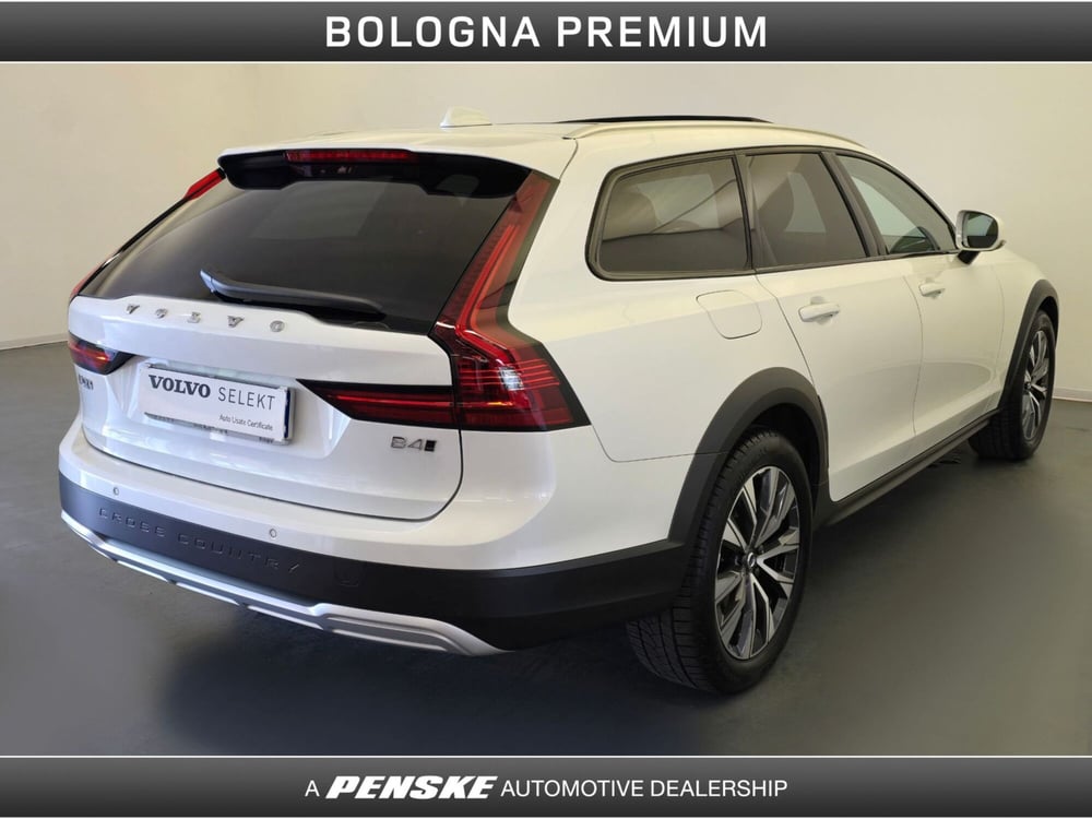 Volvo V90 Cross Country usata a Bologna (2)