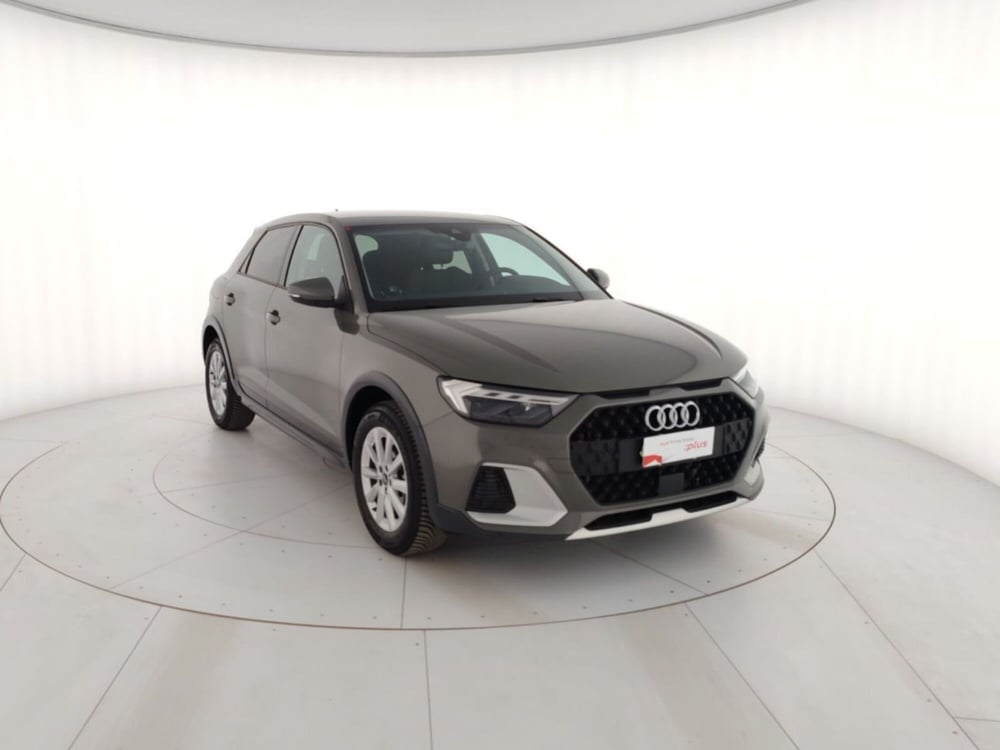 Audi A1 allstreet usata a Massa-Carrara (4)