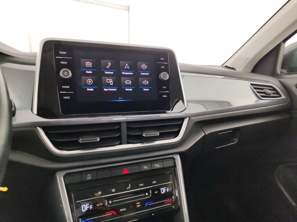 Volkswagen T-Roc usata a Massa-Carrara (12)