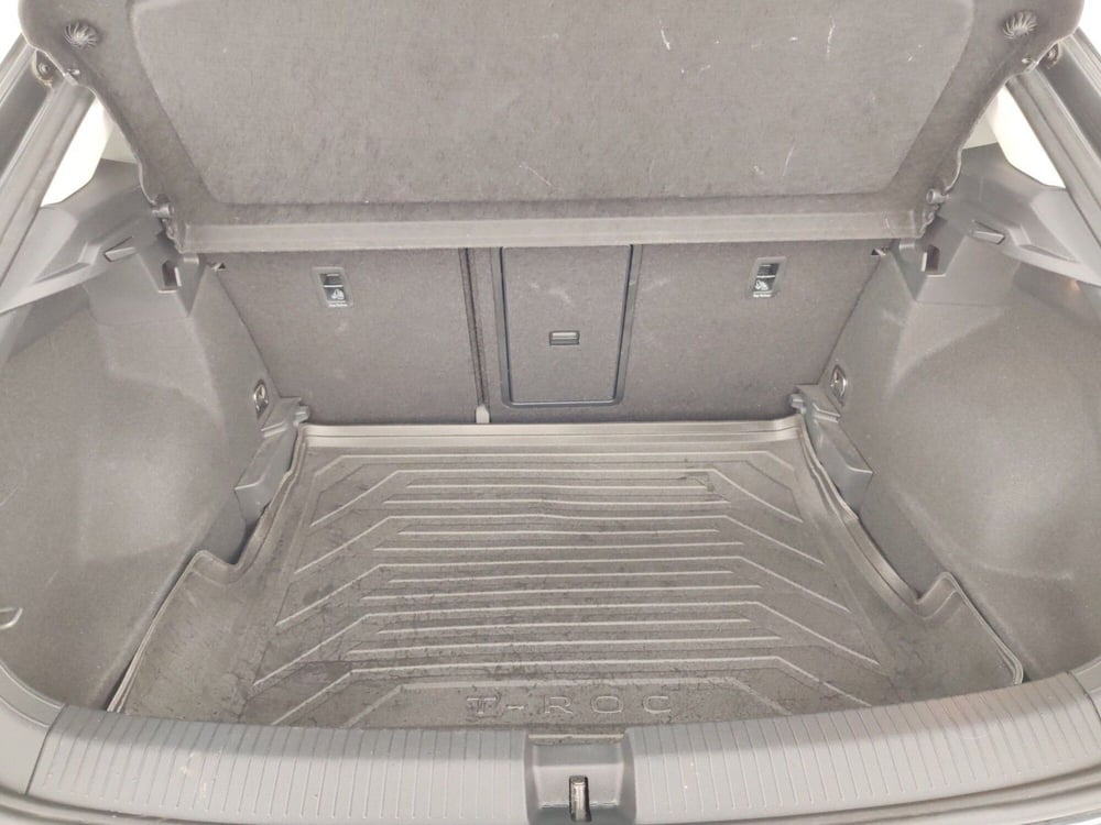 Volkswagen T-Roc usata a Massa-Carrara (16)