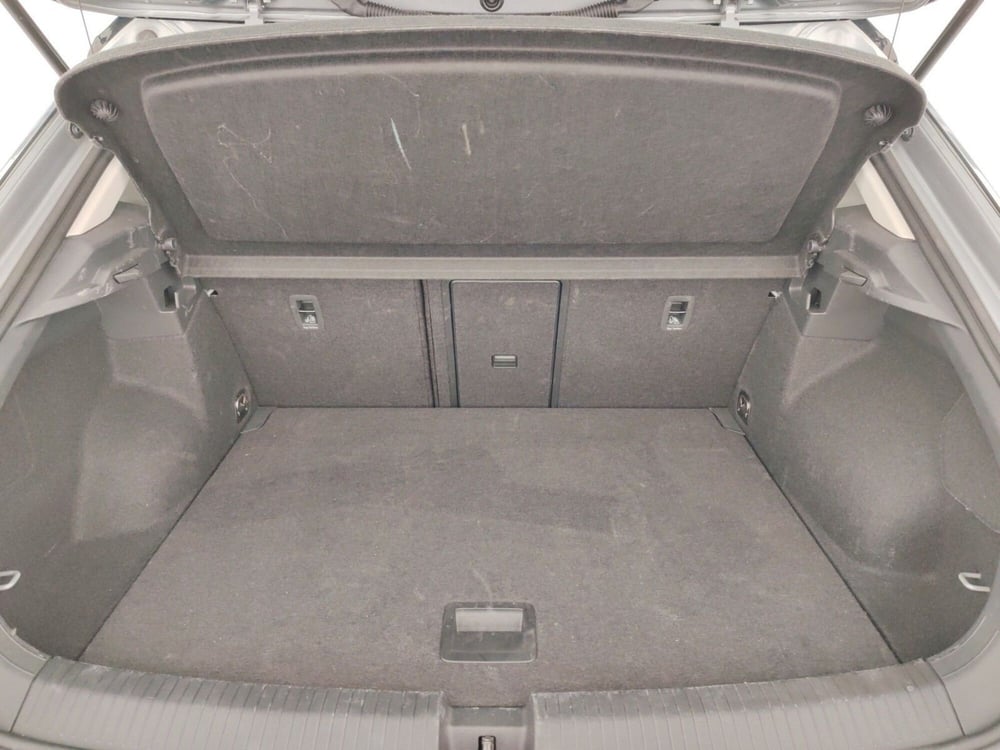Volkswagen T-Roc usata a Massa-Carrara (16)