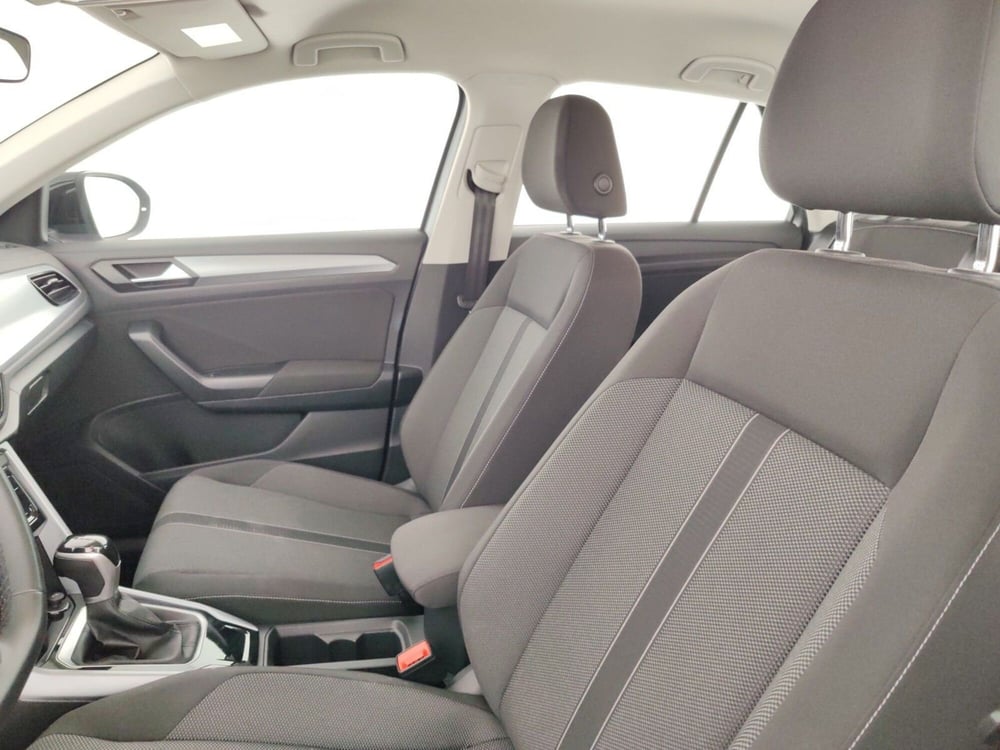 Volkswagen T-Roc usata a Massa-Carrara (9)