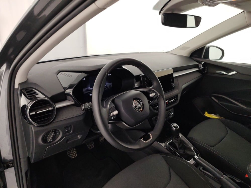 Skoda Fabia usata a Massa-Carrara (8)