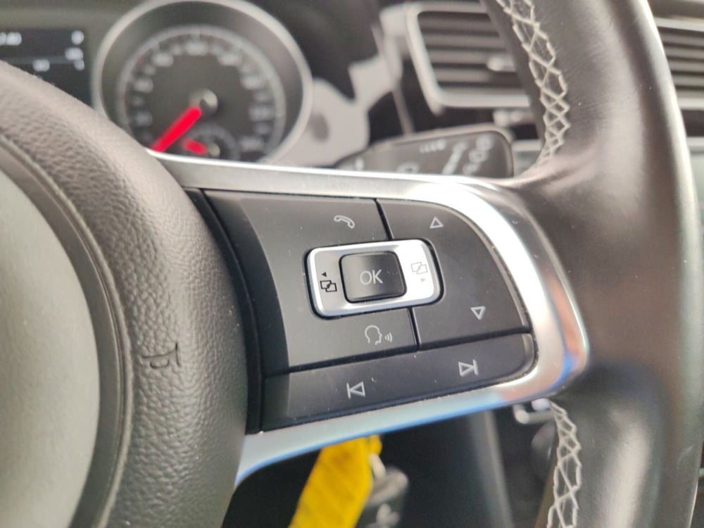 Volkswagen Golf usata a Massa-Carrara (13)