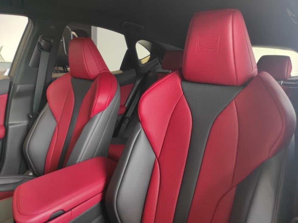 Lexus NX nuova a Perugia (10)