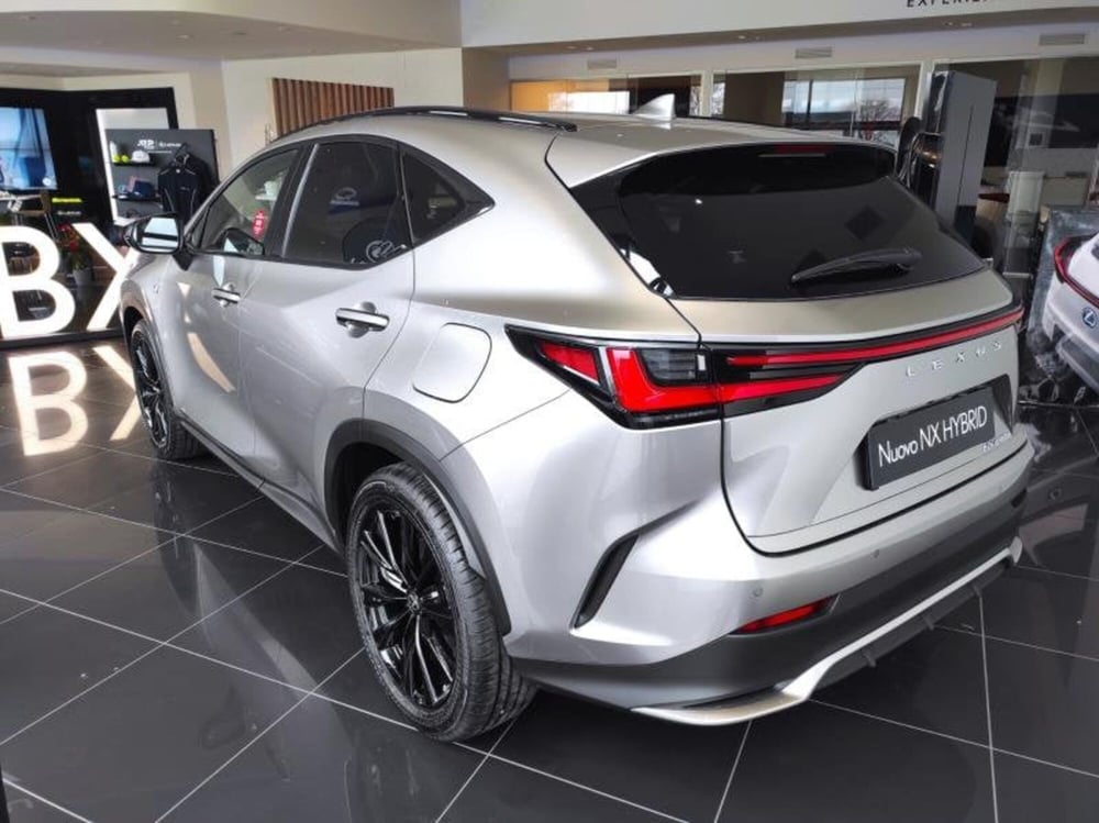 Lexus NX nuova a Perugia (4)