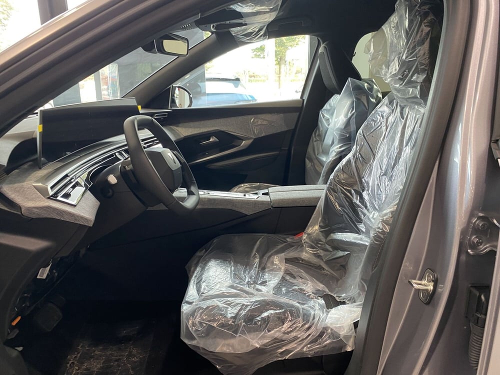 Peugeot 3008 nuova a Modena (18)