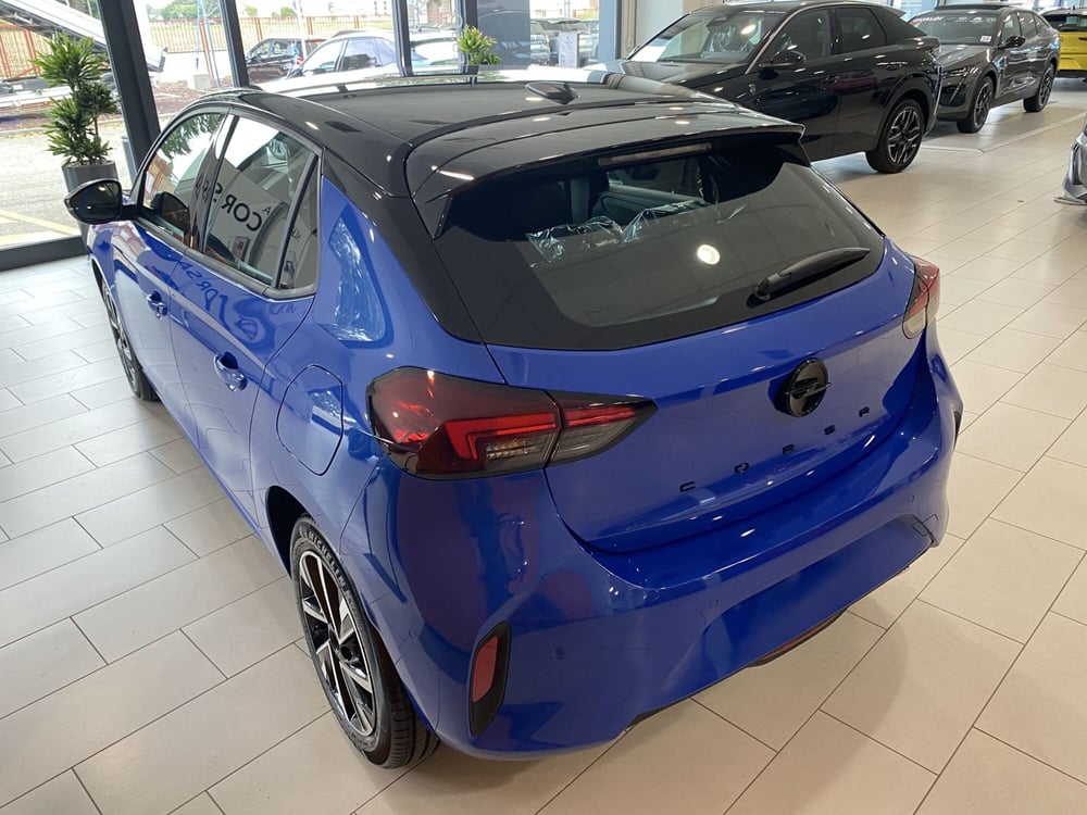 Opel Corsa nuova a Modena (6)