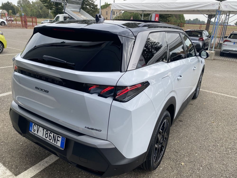 Peugeot 5008 nuova a Modena (11)