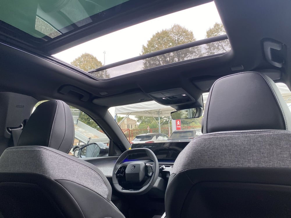 Peugeot 5008 nuova a Modena (12)
