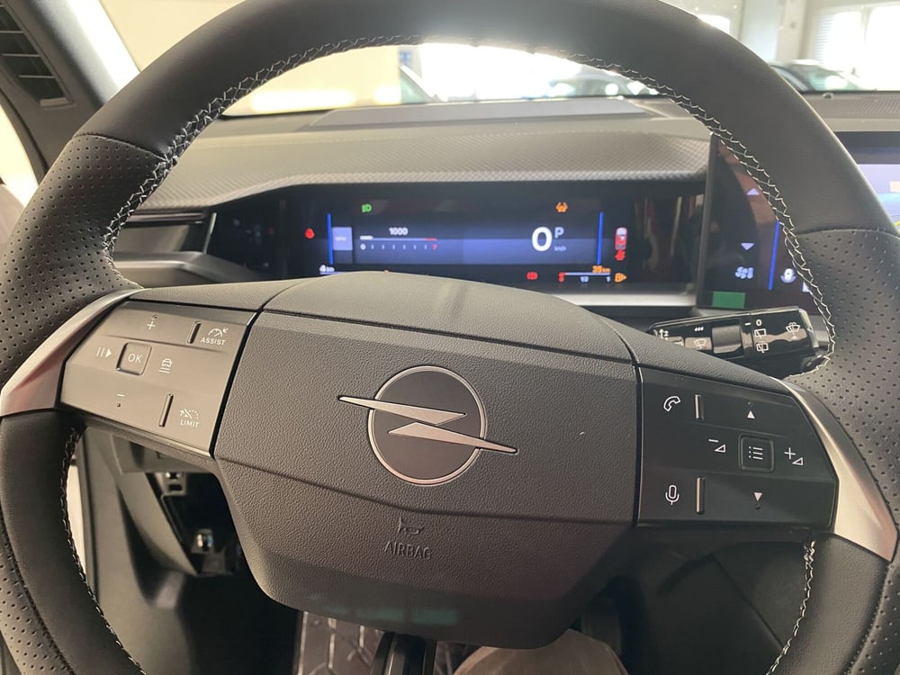 Opel Grandland nuova a Modena (13)
