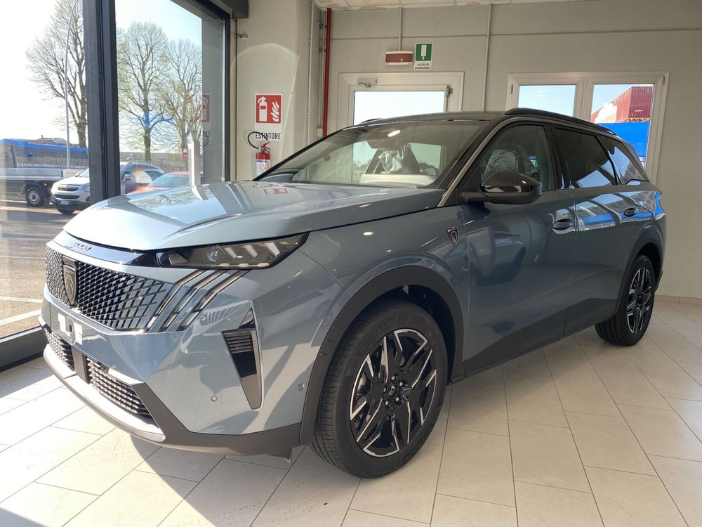 Peugeot 5008 nuova a Modena (18)