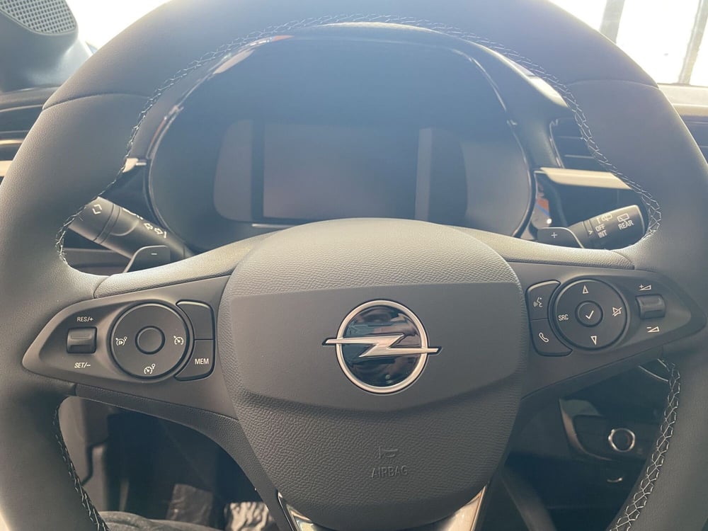 Opel Corsa nuova a Modena (10)