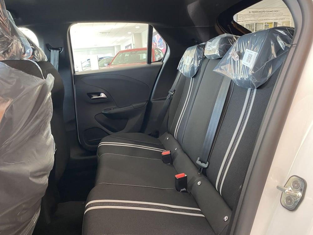 Opel Corsa nuova a Modena (12)