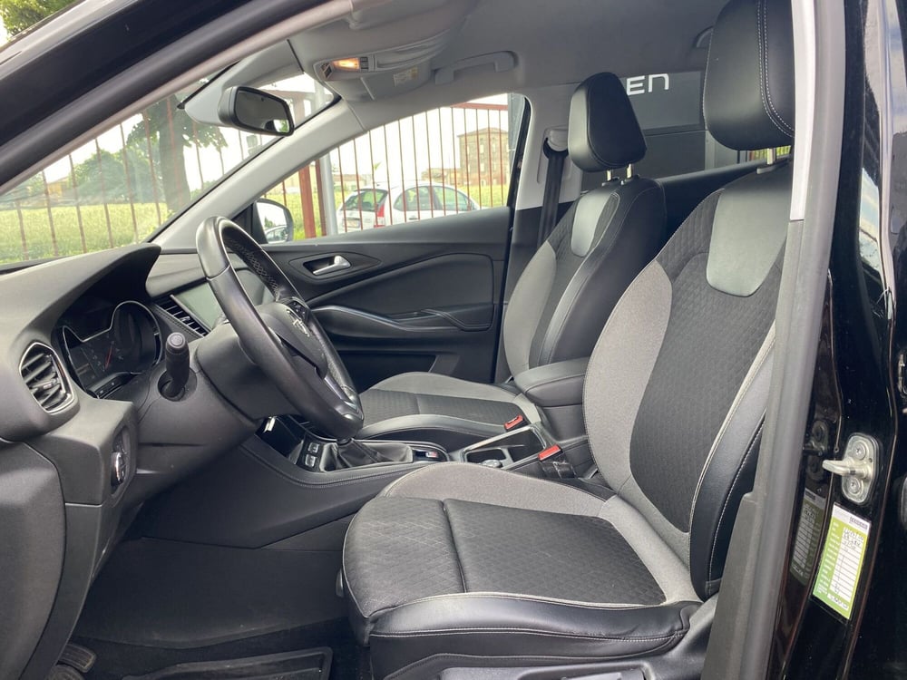 Opel Grandland X usata a Modena (13)
