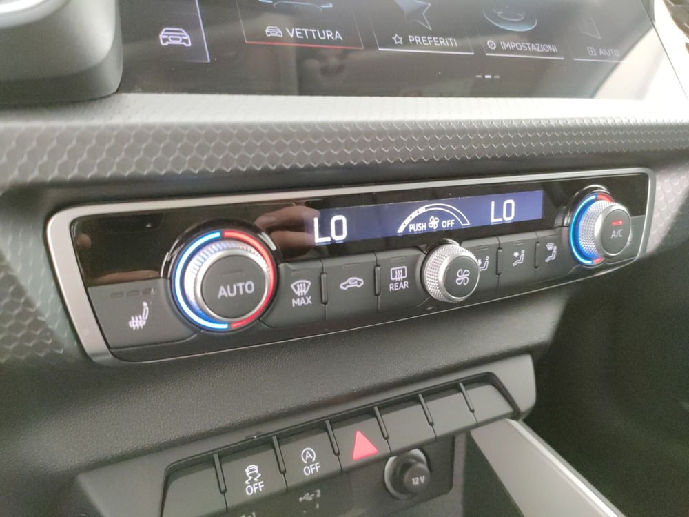 Audi A1 allstreet usata a Napoli (17)