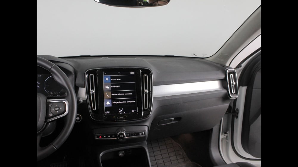 Volvo XC40 usata a Palermo (7)