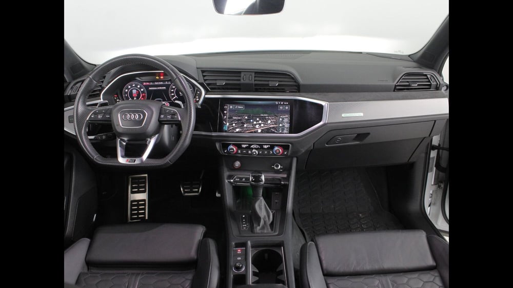 Audi RS Q3 Sportback usata a Palermo (12)