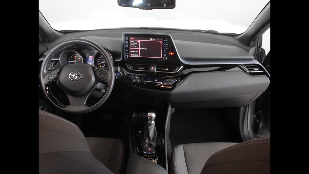 Toyota Toyota C-HR usata a Palermo (9)