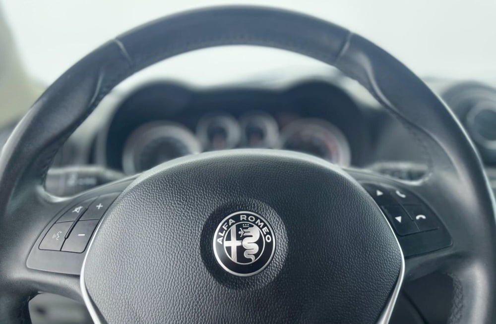 Alfa Romeo MiTo usata a Perugia (8)