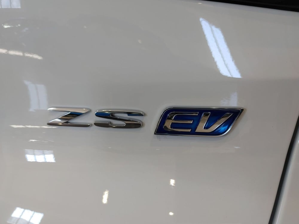 Mg ZS EV nuova a Vercelli (10)