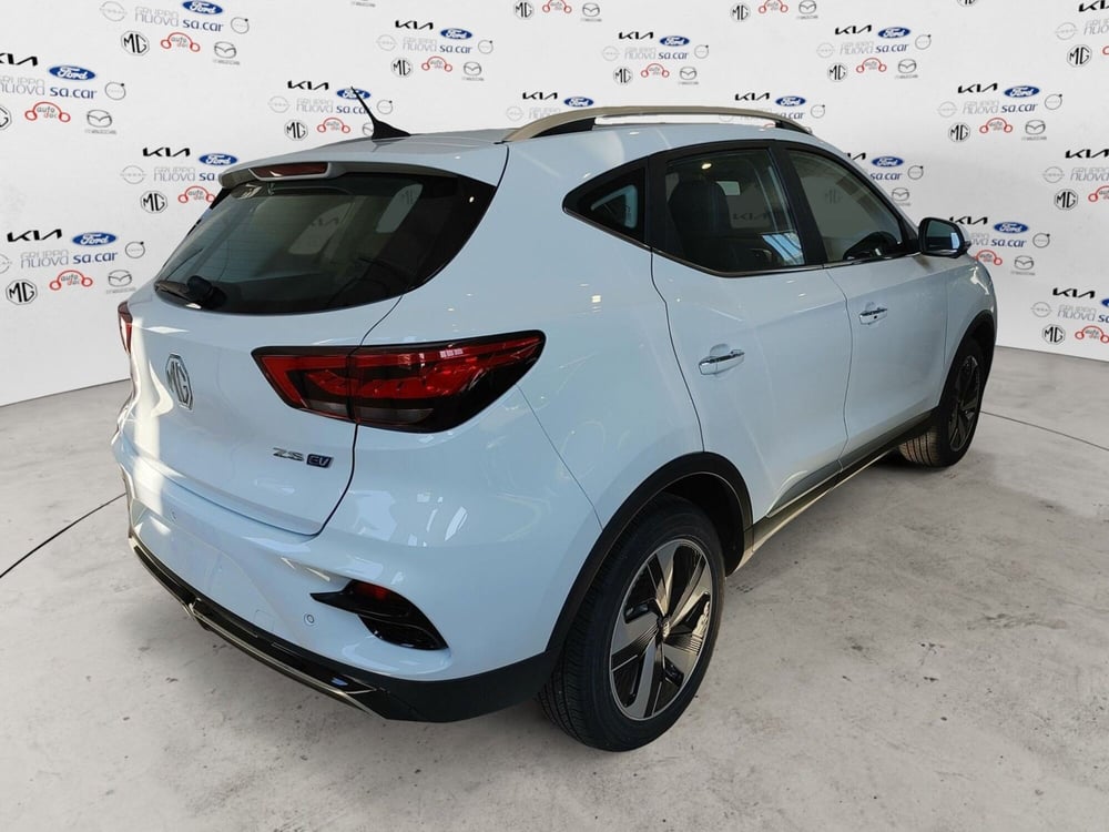 Mg ZS EV nuova a Vercelli (3)