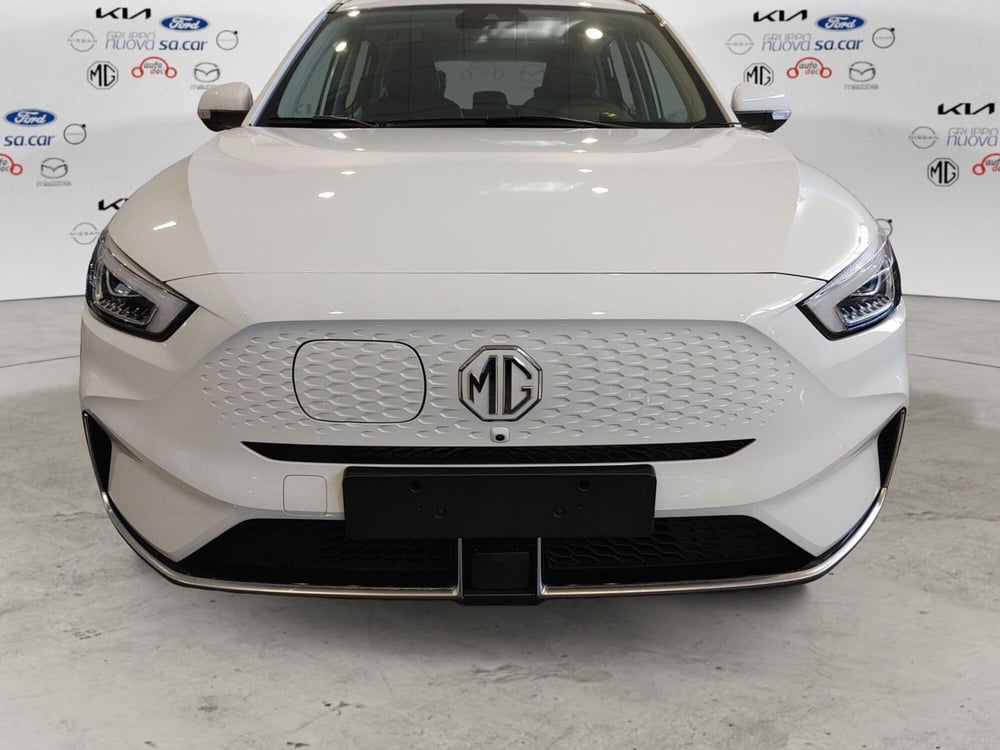 Mg ZS EV nuova a Vercelli (4)