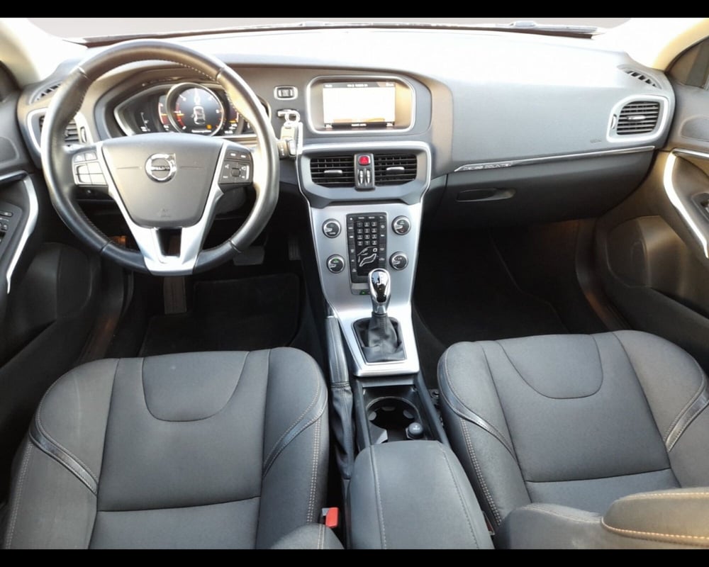 Volvo V40 Cross Country usata a Ravenna (10)