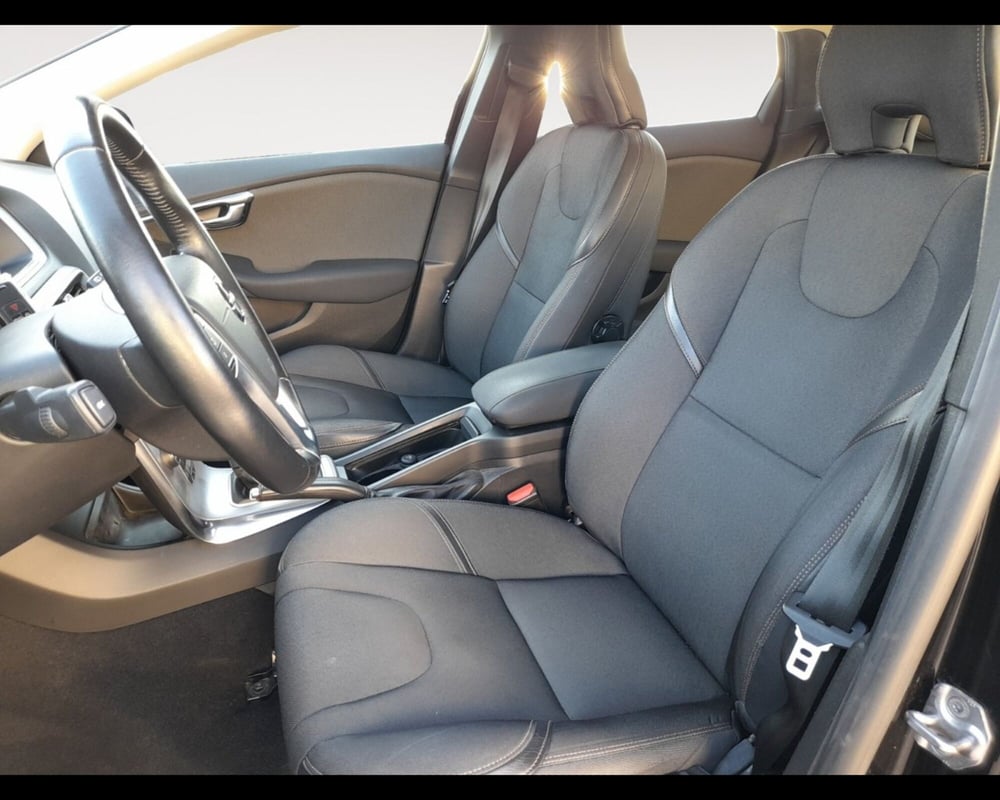 Volvo V40 Cross Country usata a Ravenna (9)