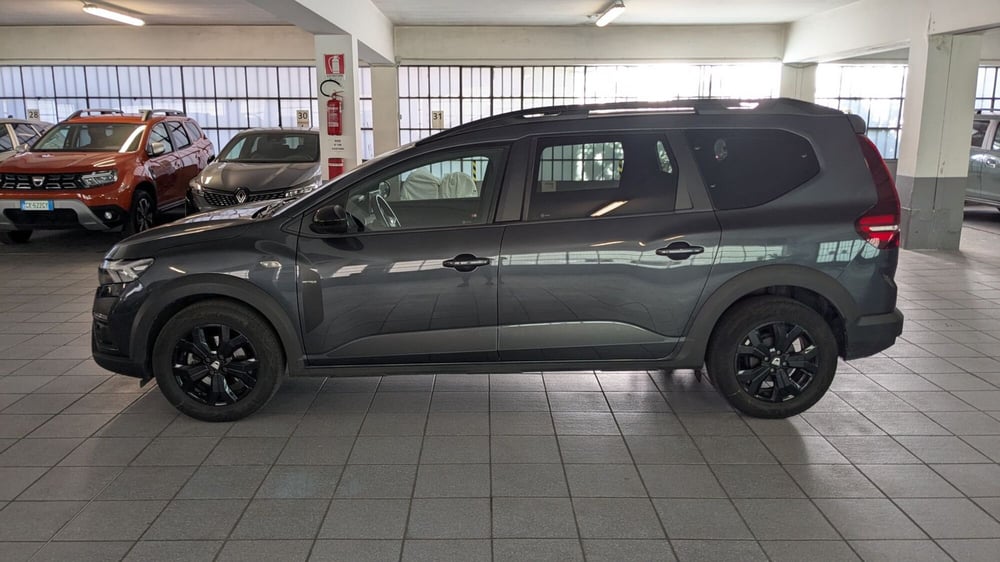 Dacia Jogger usata a Milano (2)