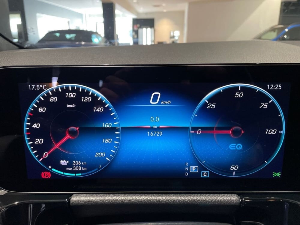 Mercedes-Benz EQA usata a Firenze (13)