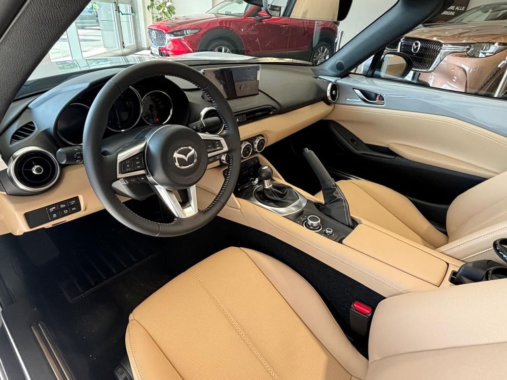 Mazda MX-5 nuova a Frosinone (10)