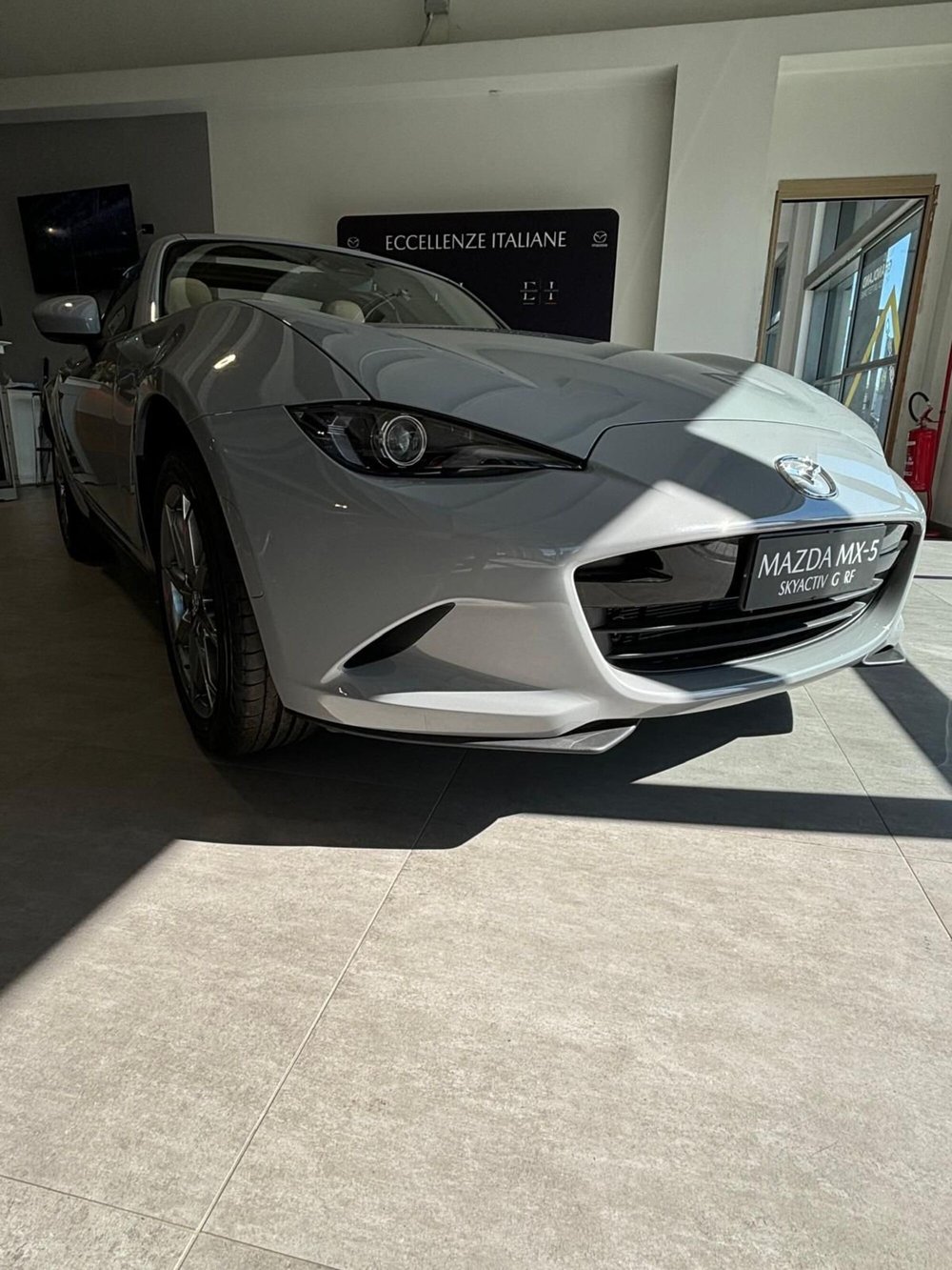 Mazda MX-5 nuova a Frosinone (3)