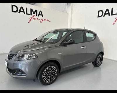 Lancia Ypsilon 1.0 FireFly 5 porte S&amp;S Hybrid Gold Plus nuova a Solaro