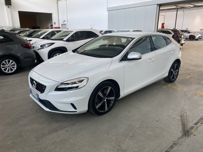 Volvo V40 D3 R-design del 2017 usata a Bassano del Grappa