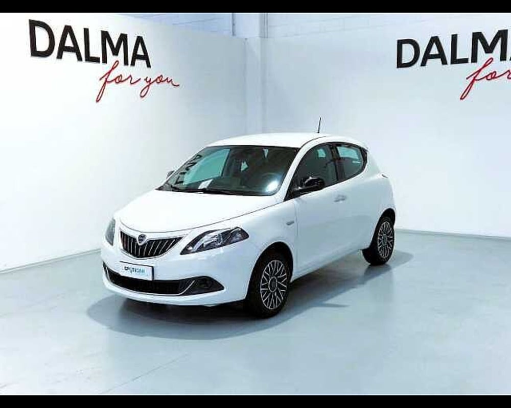 Lancia Ypsilon nuova a Milano